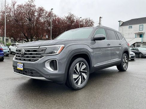 New 2026 Volkswagen Atlas SEL image 4