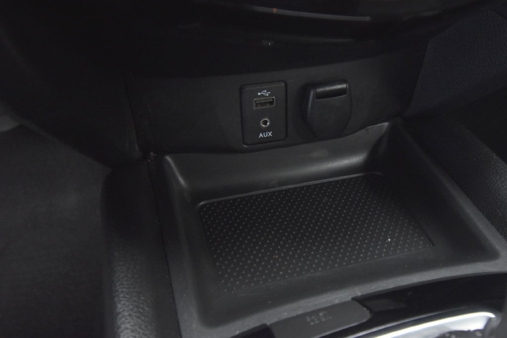 Used 2017 Nissan Rogue S AWD/4WD image 25
