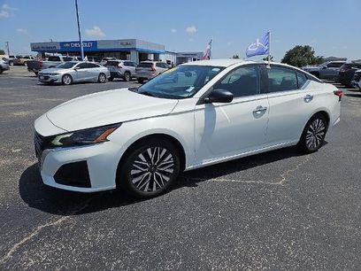 Used 2025 Nissan Altima 2.5 SV