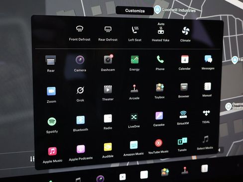 Used 2022 Tesla Model S image 55