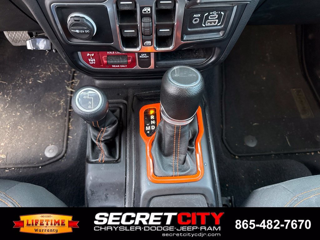 Used 2023 Jeep Gladiator Mojave w/ Cold Weather Group AWD/4WD image 33