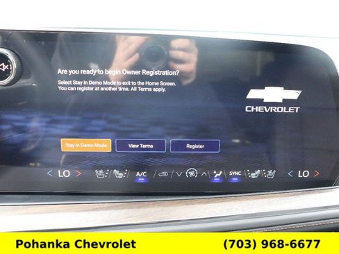 New 2026 Chevrolet Suburban High Country AWD/4WD image 16