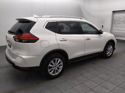 Used 2017 Nissan Rogue SV FWD image 10