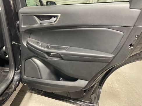 Used 2024 Ford Edge SEL image 12
