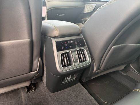 Used 2023 Maserati Grecale Modena image 31