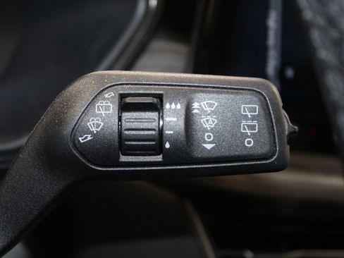 Used 2023 Ford Escape Platinum AWD/4WD image 26