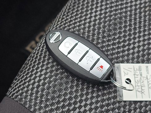 Used 2022 Nissan Rogue Sport SV image 35