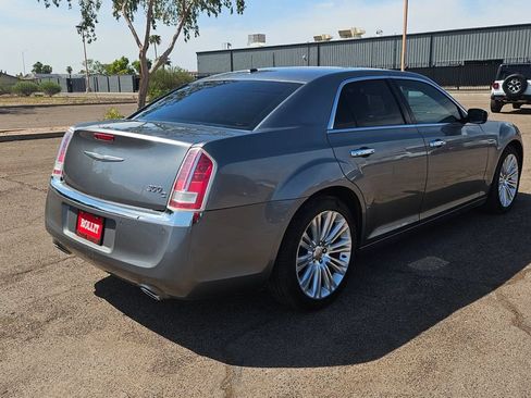Used 2011 Chrysler 300 C w/ Sound Group RWD image 11