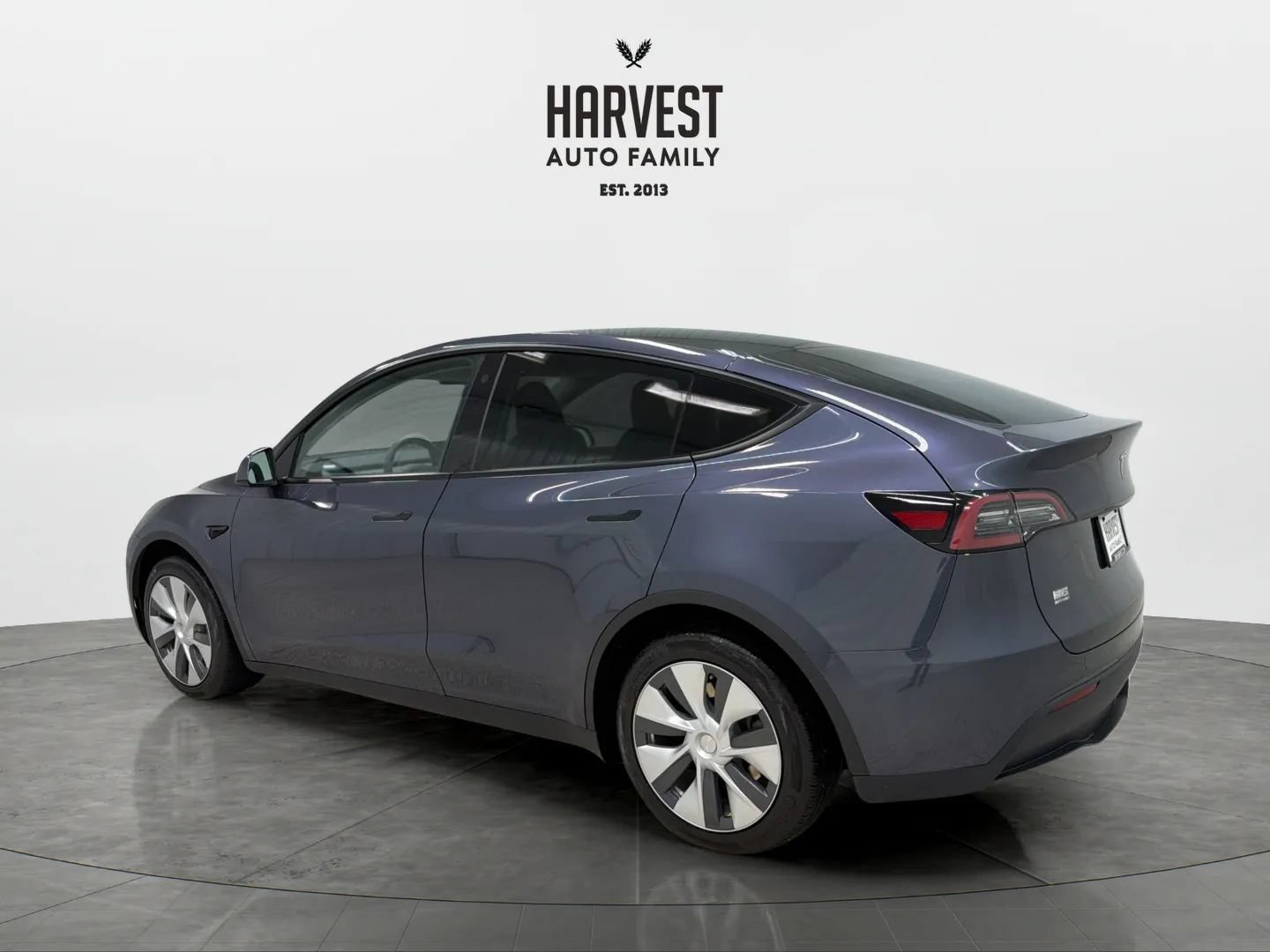 Used 2023 Tesla Model Y Long Range AWD/4WD image 3