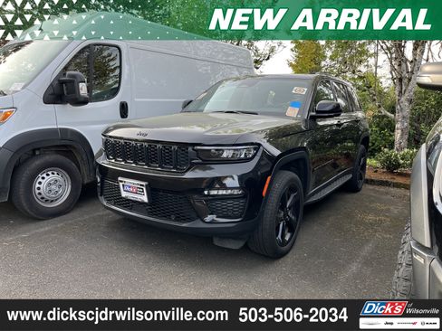 Used 2024 Jeep Grand Cherokee Limited w/ Luxury Tech Group II AWD/4WD image 1