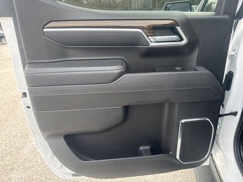 Used 2025 GMC Sierra 1500 Elevation w/ Preferred Package image 26