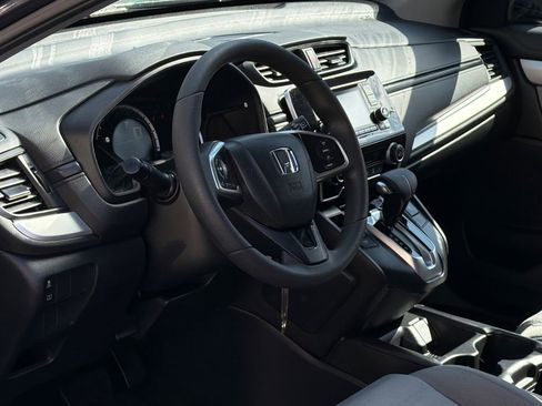 Used 2017 Honda CR-V LX image 14