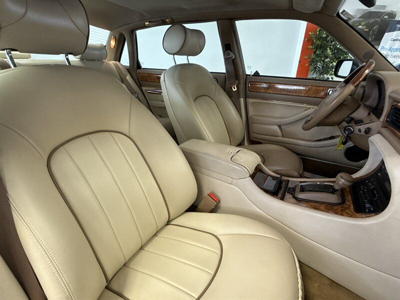 Used 1997 Jaguar XJ Vanden Plas RWD image 17