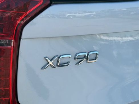 Certified 2024 Volvo XC90 B5 Plus w/ Protection Package AWD/4WD image 10