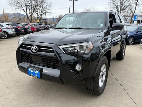 Used 2020 Toyota 4Runner SR5 image 8