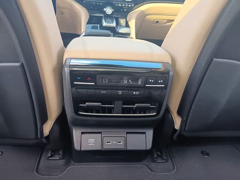 Used 2024 Acura MDX SH-AWD image 15
