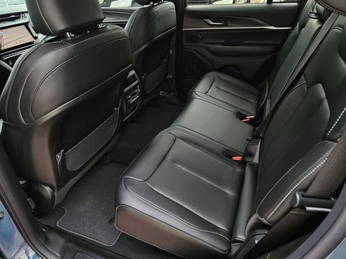 New 2026 Jeep Grand Cherokee Limited w/ Limited Altitude Package RWD image 12