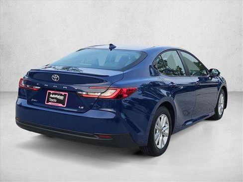 Used 2025 Toyota Camry LE w/ Convenience Package FWD image 5
