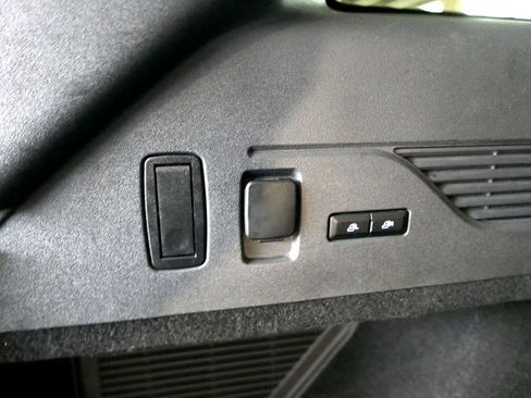 Used 2024 Lincoln Nautilus Reserve image 31