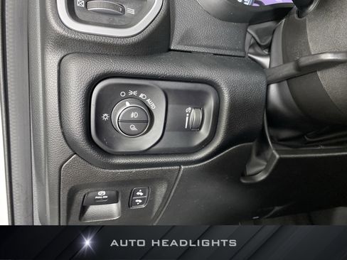 Used 2022 RAM 1500 Big Horn AWD/4WD image 26