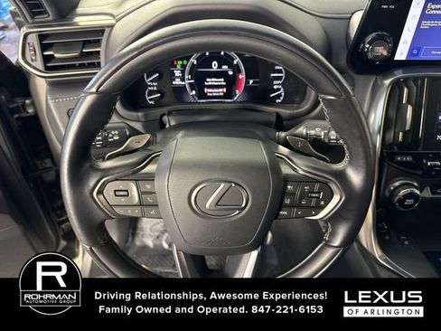 Used 2024 Lexus LX 600 4WD w/ Luxury Package image 11