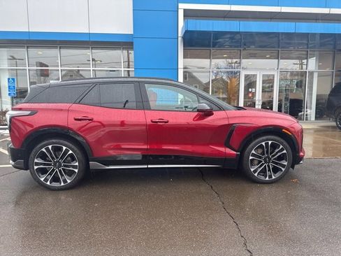 Used 2025 Chevrolet Blazer EV SS w/ Performance Package image 5