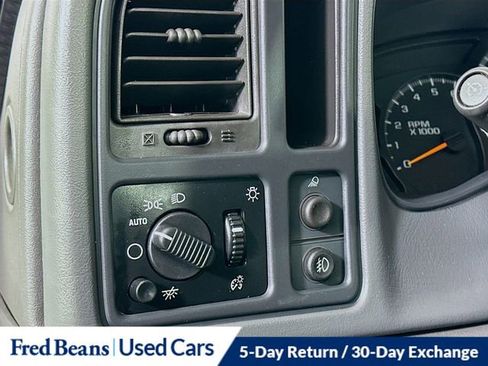 Used 2006 Chevrolet Silverado 2500 LT w/ Snow Plow Prep Package AWD/4WD image 11