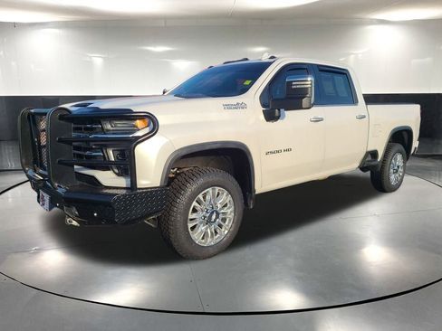 Used 2020 Chevrolet Silverado 2500 High Country image 12