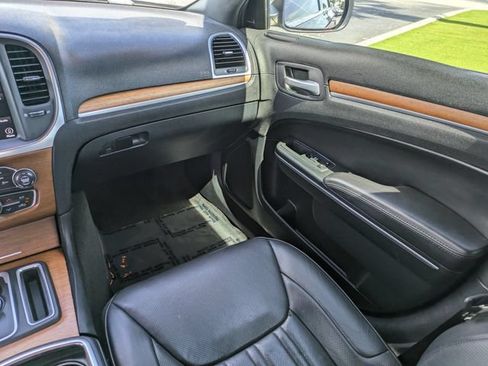 Used 2018 Chrysler 300 C w/ Sun, Sound & Nav Package RWD image 21