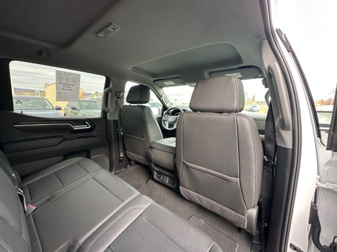 Used 2025 GMC Sierra 1500 SLT image 16