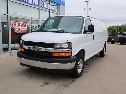 New 2026 Chevrolet Express 3500 Extended w/ Driver Convenience Package RWD image 6