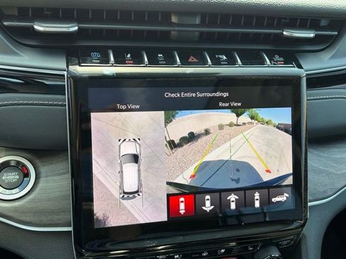 Used 2023 Jeep Grand Cherokee 30th Anniversary image 25