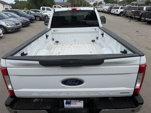 Used 2017 Ford F250 XLT w/ XLT Value Package AWD/4WD image 14