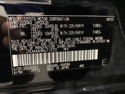 Used 2022 Toyota Venza XLE AWD/4WD image 34