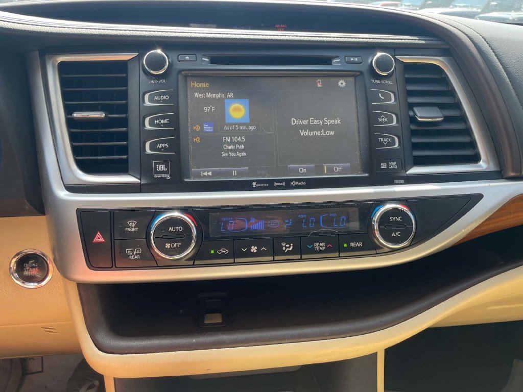 Used 2017 Toyota Highlander Limited FWD image 19