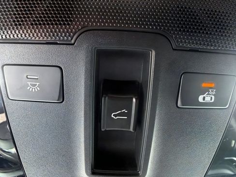 Used 2021 Kia Seltos SX w/ SX Sunroof Package AWD/4WD image 31