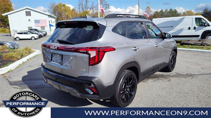 Used 2024 Kia Seltos X-Line AWD/4WD image 3