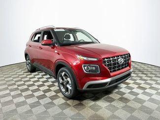 Used 2025 Hyundai Venue Limited FWD video 1