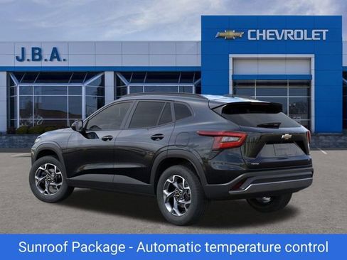 New 2026 Chevrolet Trax LT w/ Sunroof Package image 3