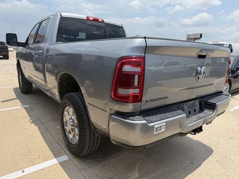 Used 2024 RAM 2500 Laramie AWD/4WD image 2