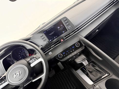Used 2023 Hyundai Elantra SEL FWD image 51