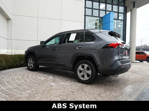 Used 2023 Toyota RAV4 XLE image 19