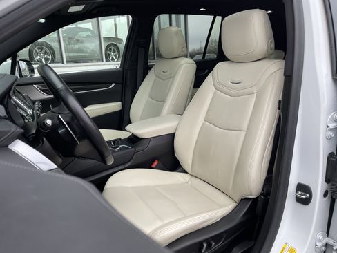 Used 2023 Cadillac XT6 Sport image 18