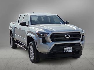 Used 2025 Toyota Tacoma SR RWD video 3