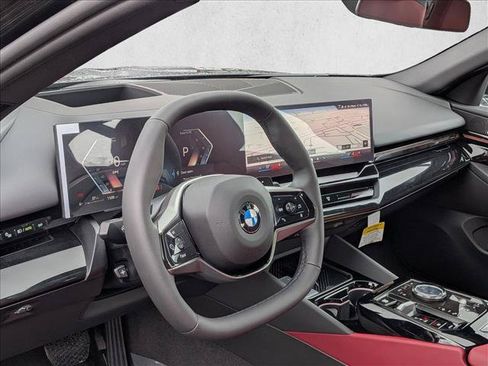 Used 2026 BMW 530i xDrive AWD/4WD image 3