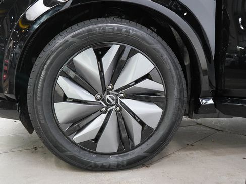 Used 2023 Nissan Ariya AWD image 33