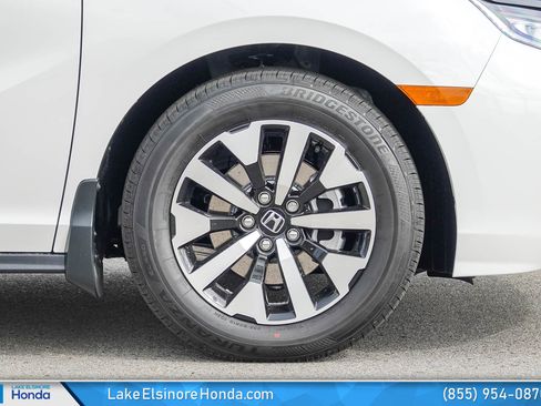 New 2026 Honda Odyssey EX-L image 8