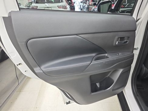 Used 2020 Mitsubishi Outlander SEL FWD image 14