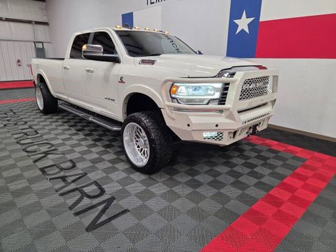 Used 2022 RAM 3500 Laramie image 22