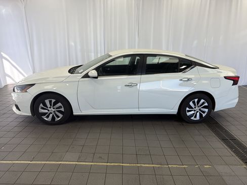 Used 2022 Nissan Altima 2.5 S image 8